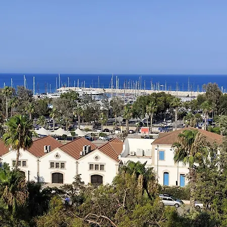 Marina View Seaside Apartment Larnaca Exterior photo