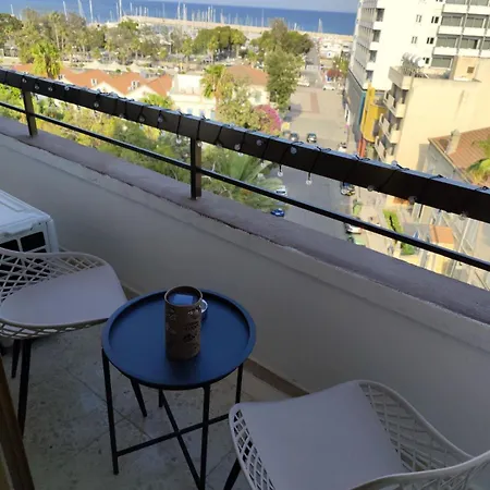 Marina View Seaside Apartment Larnaca Exterior photo